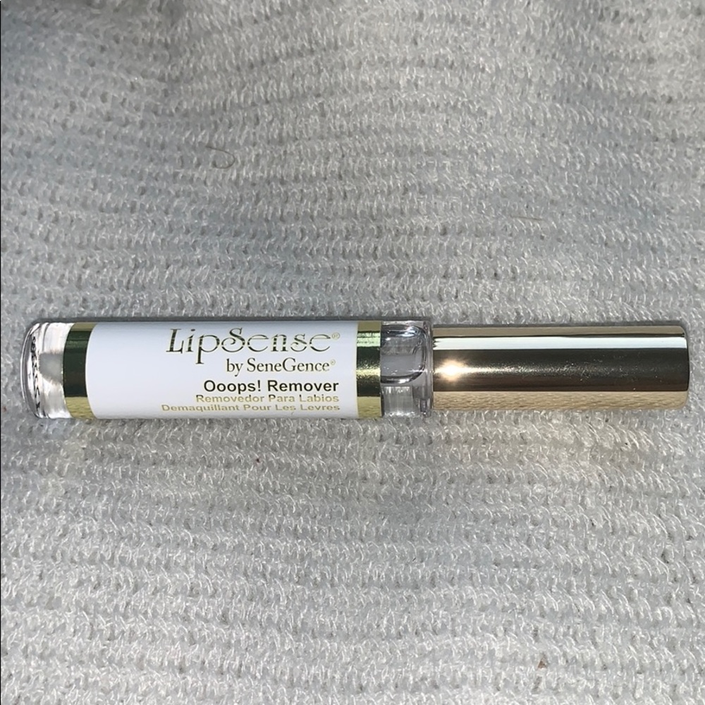 LipSense Oops Remover